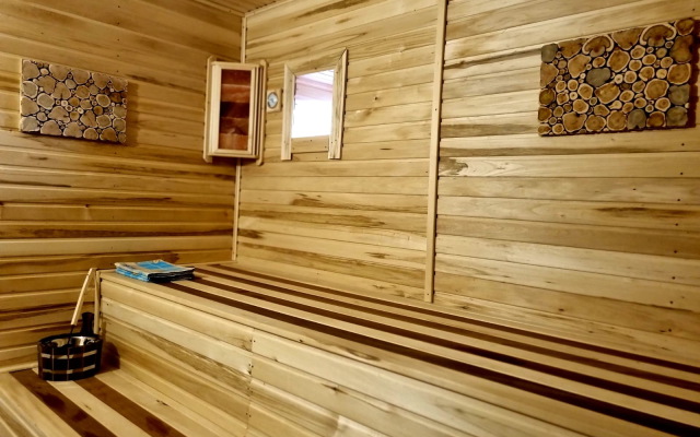 Volkovskoe Guest House
