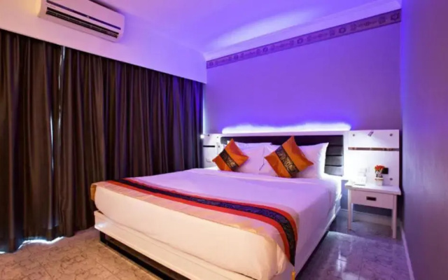 C&N C&N  Patong, Phuket