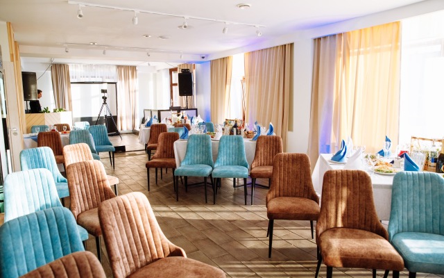 Nikola Hotel