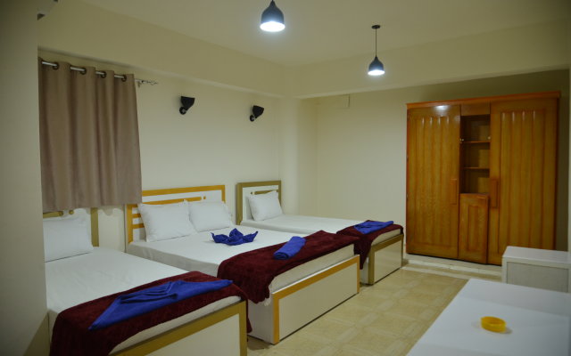 Отель Brother Hotel Dahab