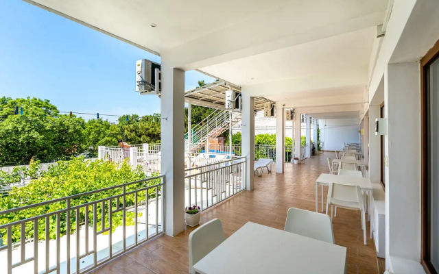 Yelizaveta Guest House