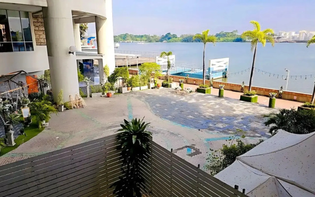 Apartment hotel River Front 6