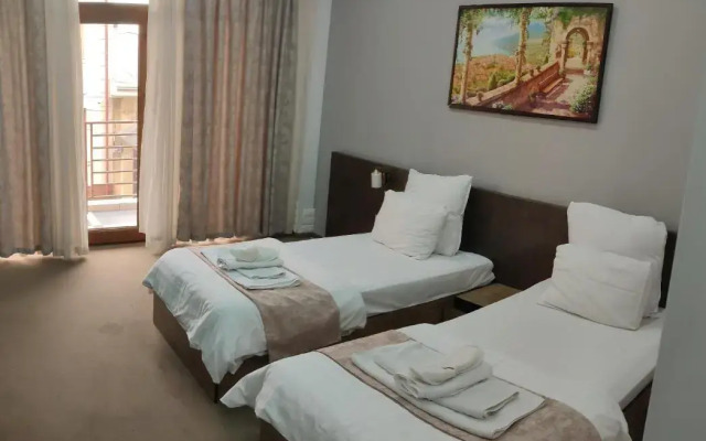 Art Rakat Hotel