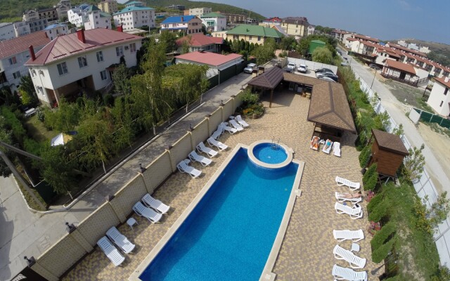 Novelika Guest House