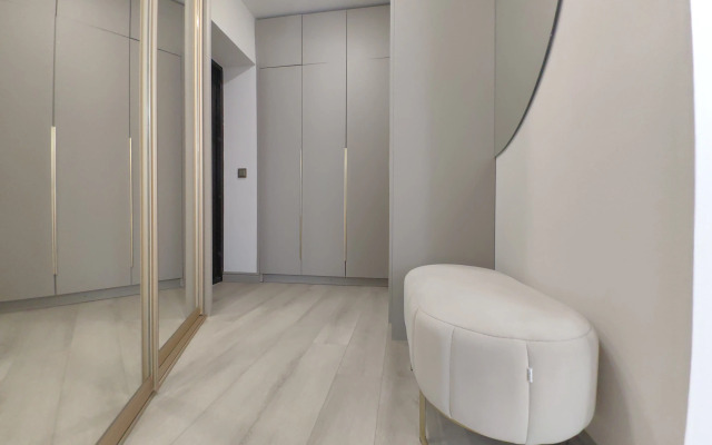 V Tsentre Flat