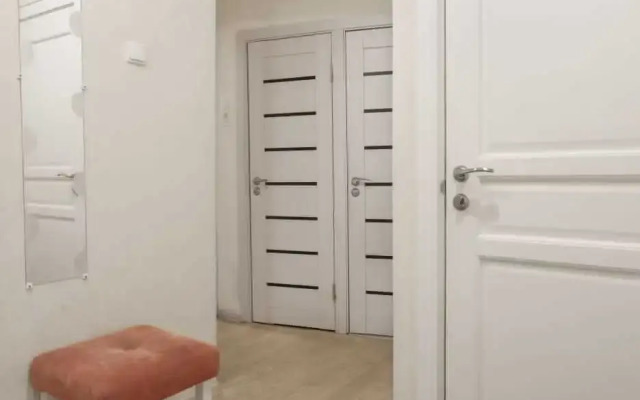 Квартира на Варшавской 77