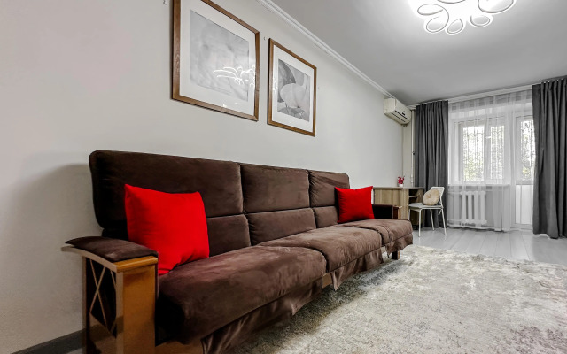 Uyutnaya V Tikhom Rayone Goroda Flat