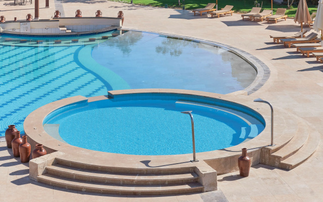 Курортный отель True Beach Resort