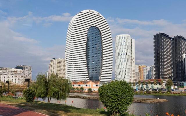 Hotel Courtyard by Marriott Batumi