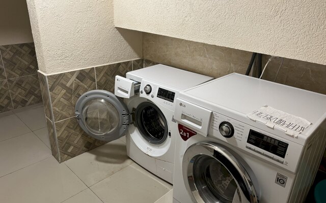 Апартаменты 064 Мира 3