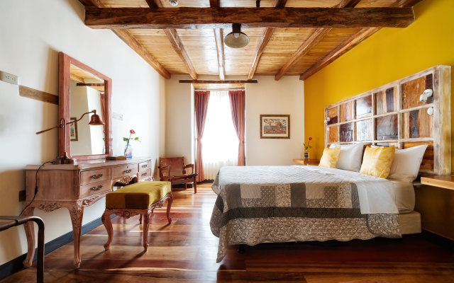 Old Town Quito Suites Apart-Hotel