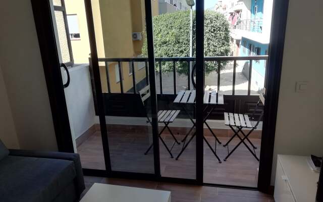 Los Angeles Apartment