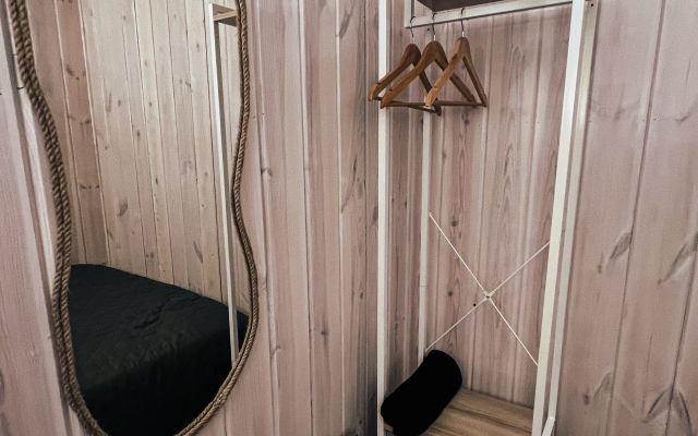 Частный дом  Belov House  с панорамным остеклением у леса