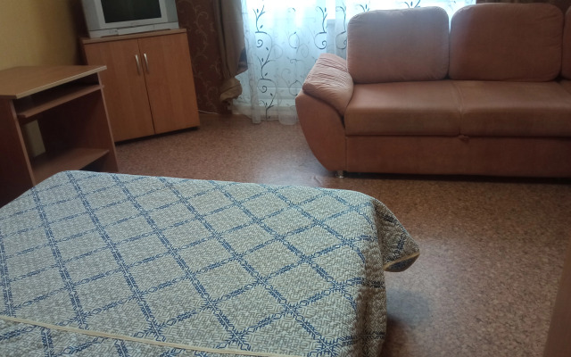 V Tsentre Flat