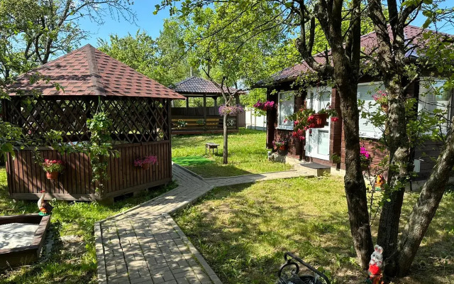 Usadyba Guest House
