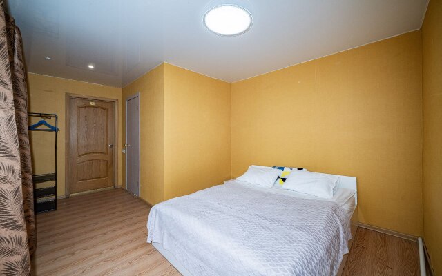 Teply Kottedzh Ryadom S Aeroportom Private house
