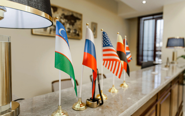 Astoria Plaza Hotel