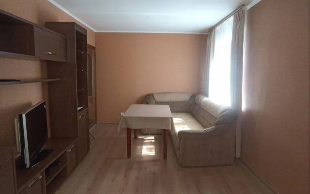 Uyutnaya Dvukhkomnatnaya Ryadom S Tts Avrora Flat