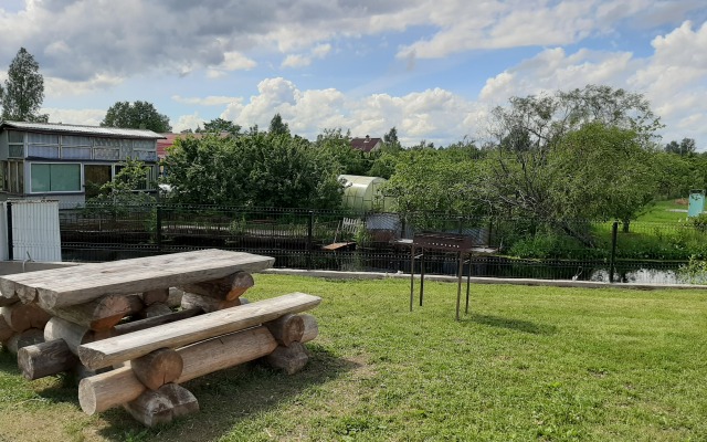 Частный дом Большая дача в Ушаках