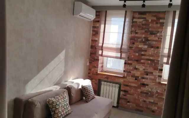 Na Chernyshevskogo V Tsentre Omska Flat