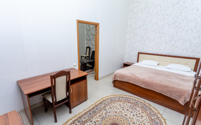 Отель «Амран»