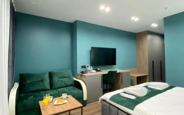 Royal Status Hotel