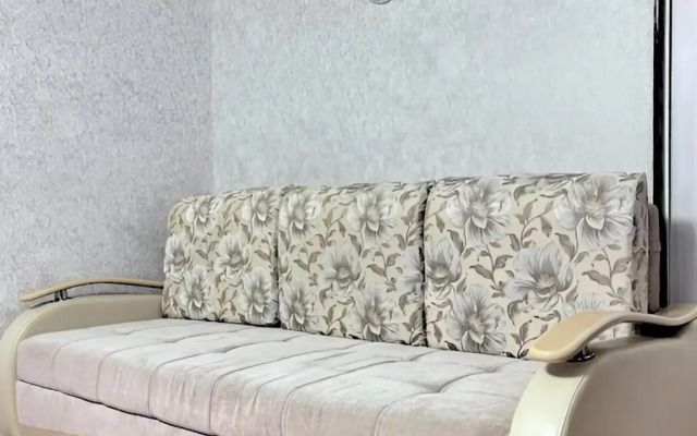 Marat Home po Ul. Suleymanovoy 7 Flat