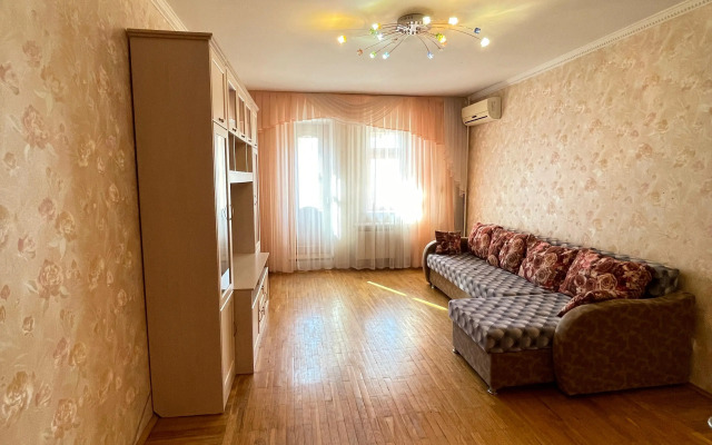 Shikarnaya U Kremlya Flat