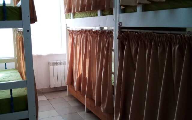 Vezhlivyij Los' Na Ryazanskom Prospekte Hostel