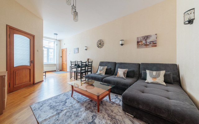 Квартира Светлая квартира на Невском