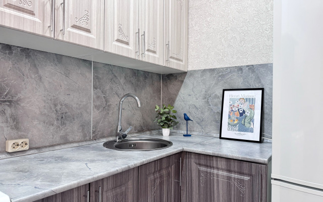 Квартира 2-к на Молодой Гвардии 102А