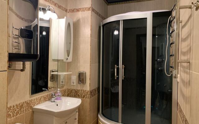 Tryokhkomnatnye Dlya 10 Chelovek Apartments