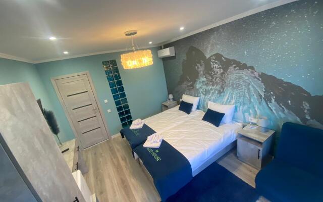 Ecohouse Hotel
