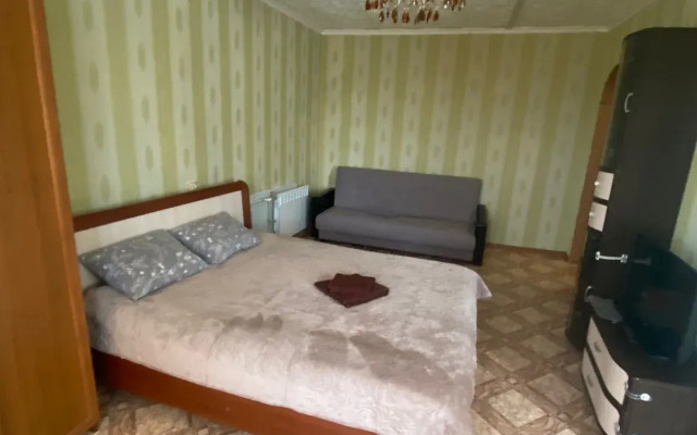 Квартира Лаконичная студия с балконом