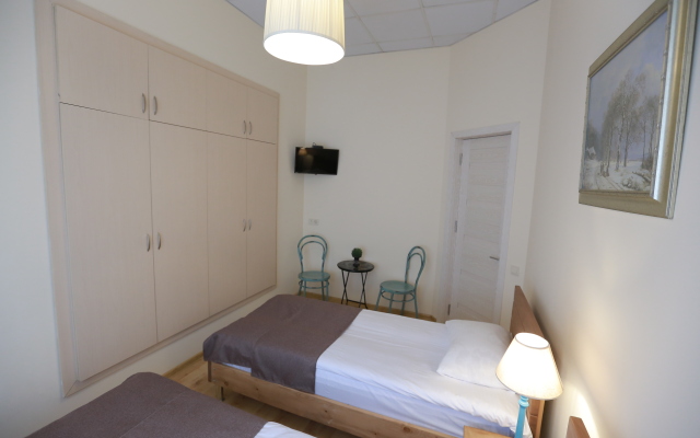 Midtown Hostel