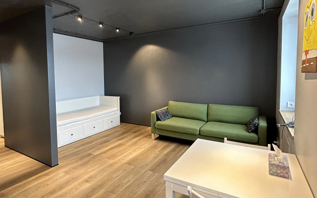 Uyutnaya Studiya Na Prokofyeva Flat