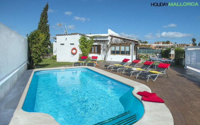 Eternal Sunshine Villa