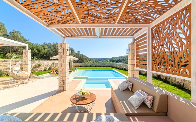 Blue Lake Villa Heated Pool
