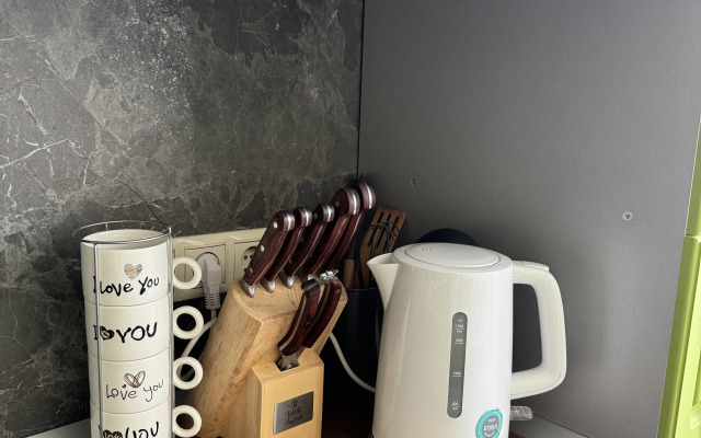 Квартира Новая Двушкарядом с Парком и Санаторием Виктория