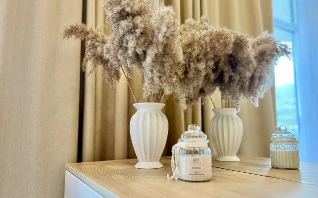 Апартаменты на Ялтинской 12А ЖК «Шато Лувр»