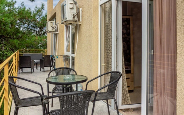 Na Ulitse Dekabristov 17 Flat