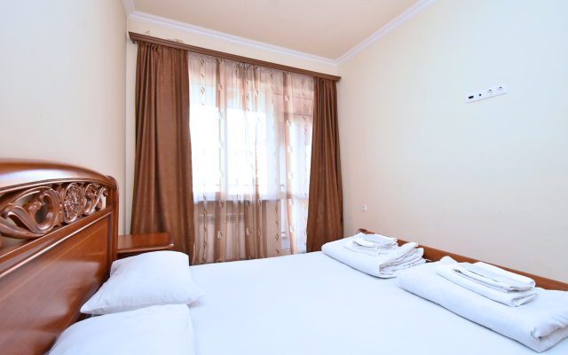 Apartments RentInnYerevan 13 Pavstos Buzand street