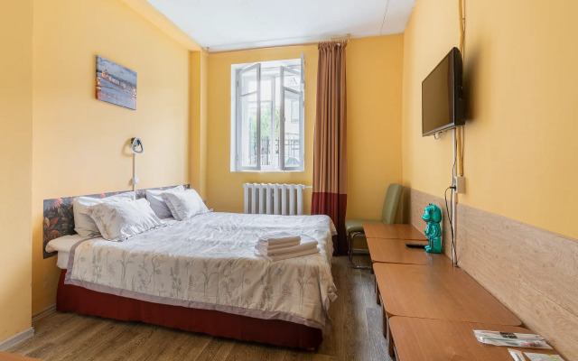 Bon Voyage Mini-Hotel