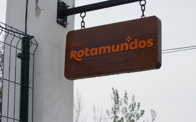 Отель Habitaciones América Rotamundos