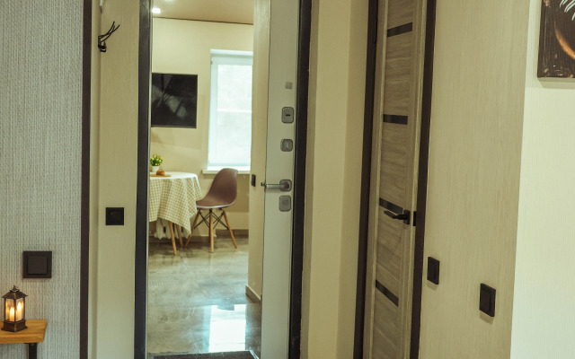 Апартаменты отличная студия напротив Сибади в центре Нефтяников