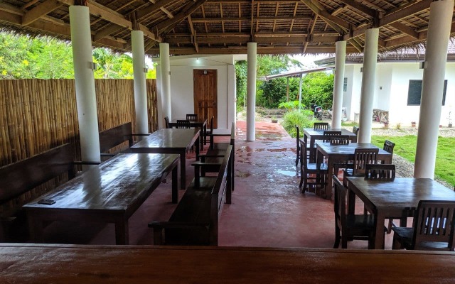 Funny Jellyfish Resort Hostel