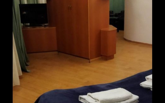 Dea Hotel
