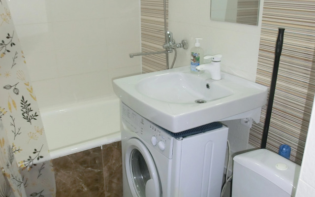 Квартира Красногеройская 65