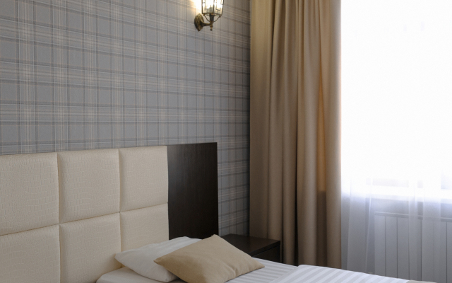 Marton Oka Hotel