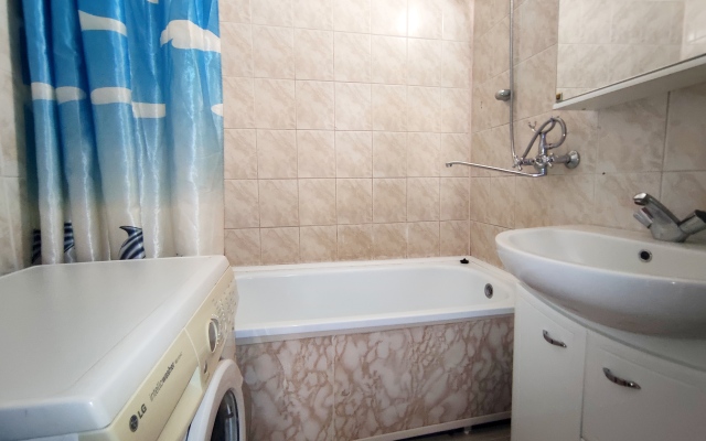 Квартира двухкомнатная рядом с пирамидой Газпрома